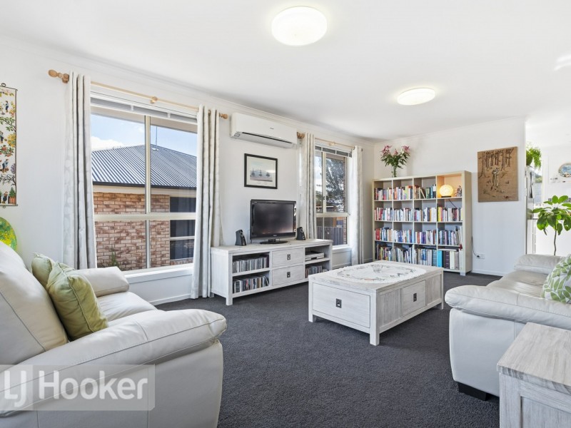 2/17 Singapore Street, Midway Point TAS 7171