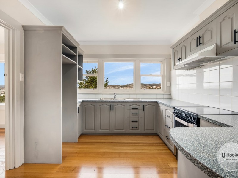 25 Barclay Crescent, Rosetta TAS 7010