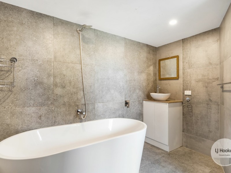 25 Barclay Crescent, Rosetta TAS 7010