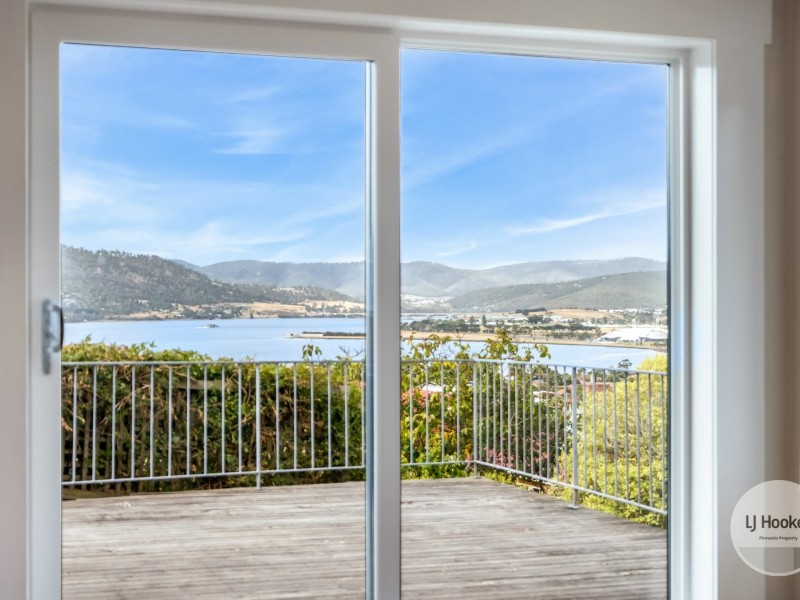 25 Barclay Crescent, Rosetta TAS 7010