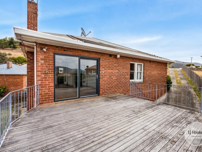 25 Barclay Crescent, Rosetta TAS 7010