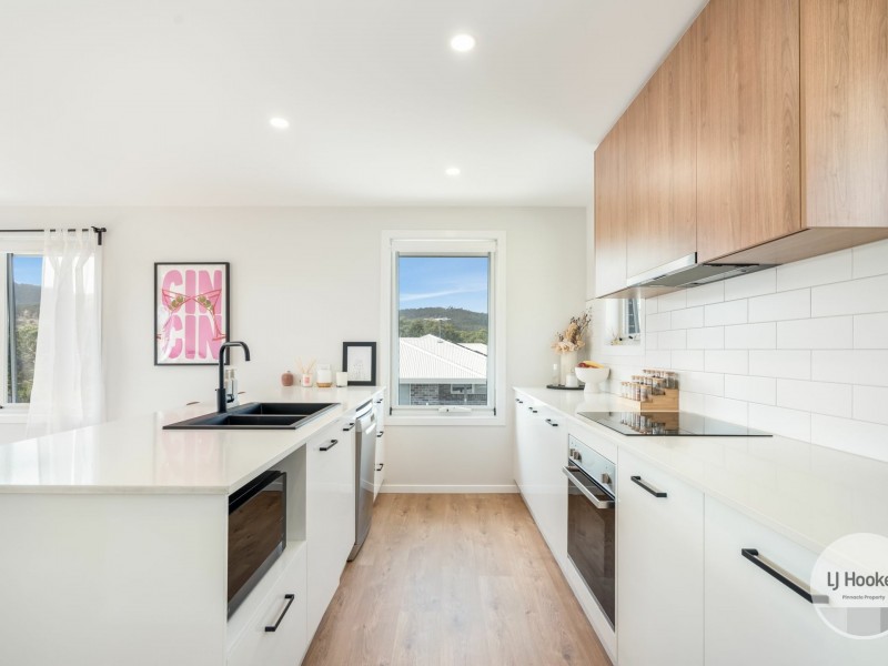 1/33 Vivian Drive, Rokeby TAS 7019