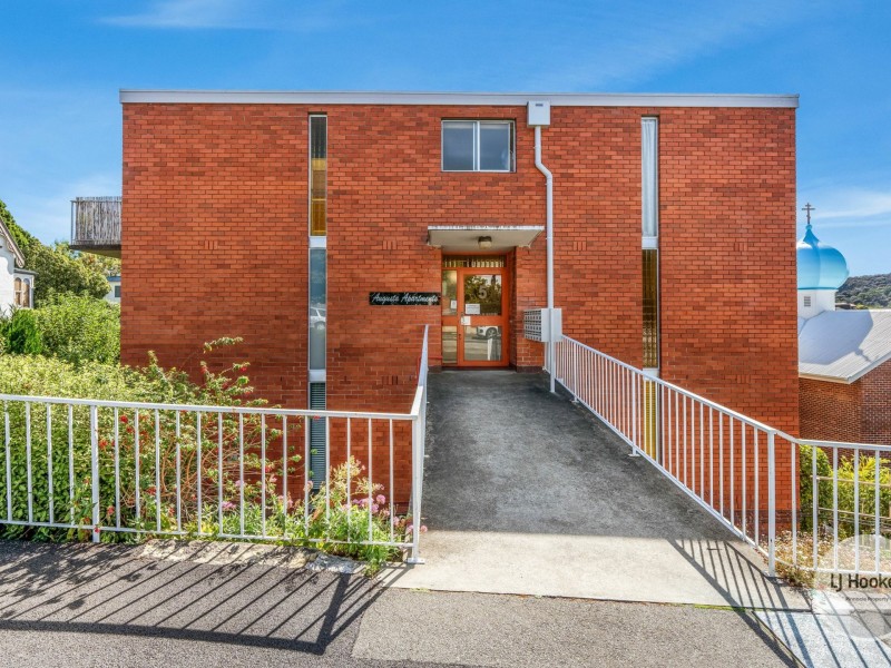 11/5 Augusta Road, New Town TAS 7008