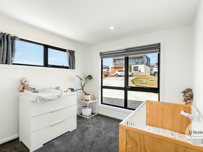 6 Henwood Drive, Kingston TAS 7050