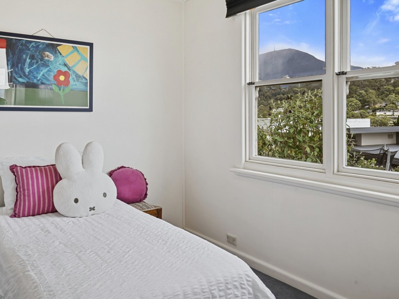 1 Zomay Avenue, Dynnyrne TAS 7005