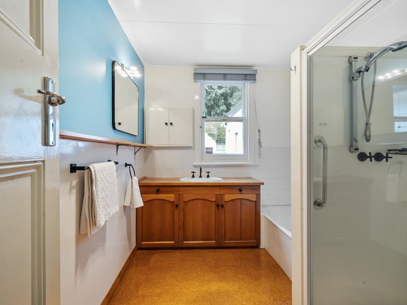 1 Zomay Avenue, Dynnyrne TAS 7005