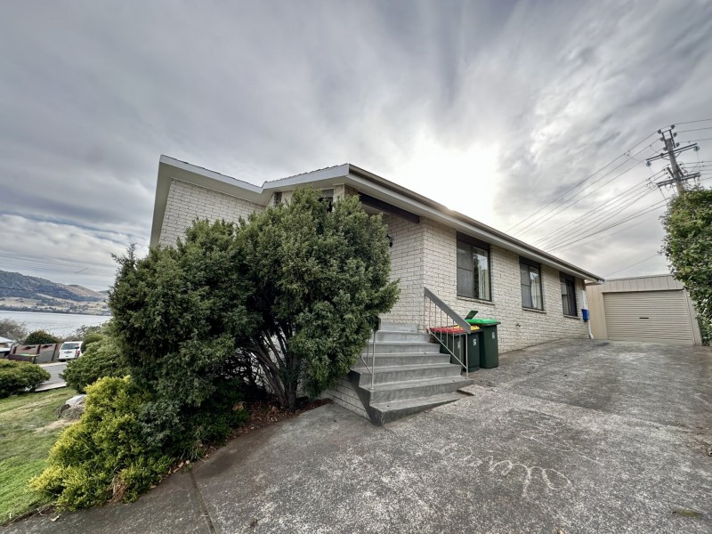 39 Brady Street, Midway Point TAS 7171
