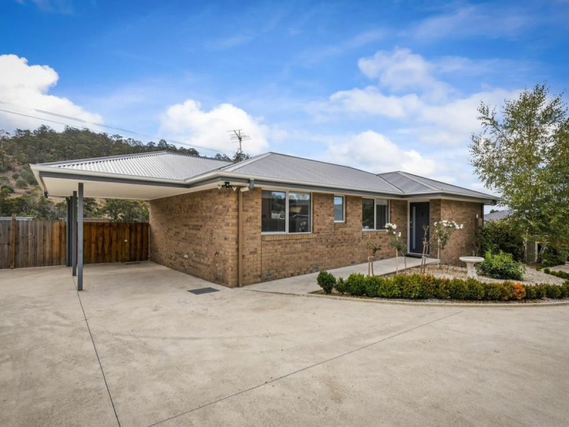1/2 Camrise Drive, Cambridge TAS 7170
