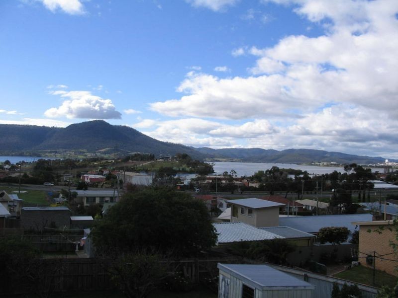 9 Kogarah Avenue, Berriedale TAS 7011