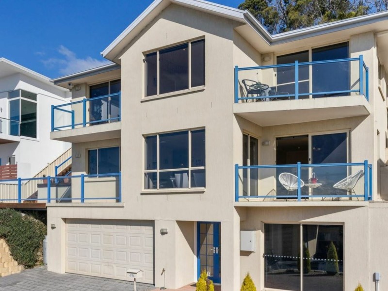 4/54 Nicholas Drive, Sandy Bay TAS 7005