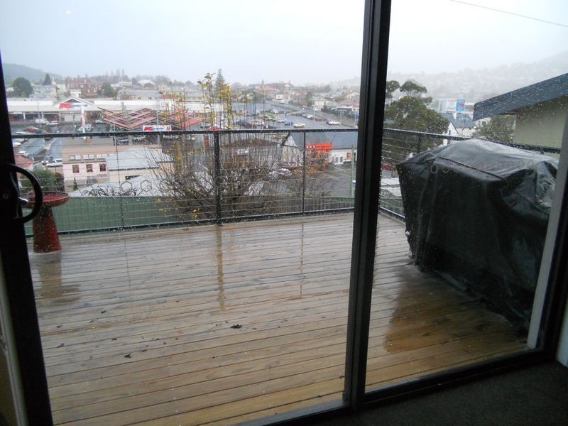 3/205 Newtown Road, New Town TAS 7008