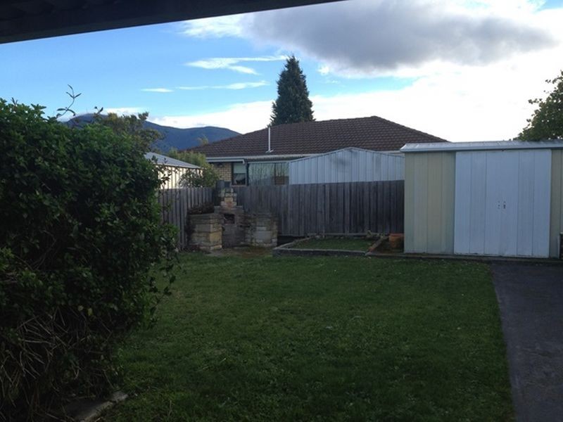 2/13 Lucinda Parade, Lutana TAS 7009