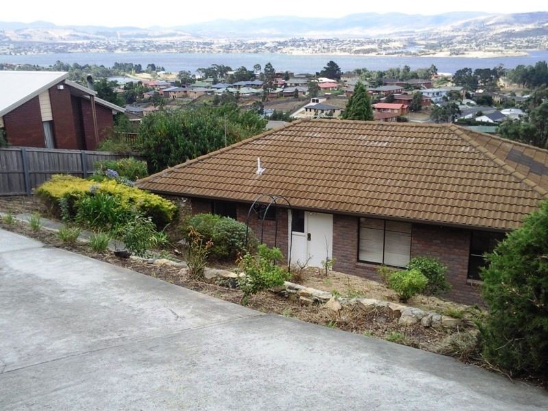 6 Newitt Drive, Austins Ferry TAS 7011