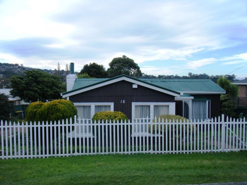 18 View Street, Blackmans Bay TAS 7052