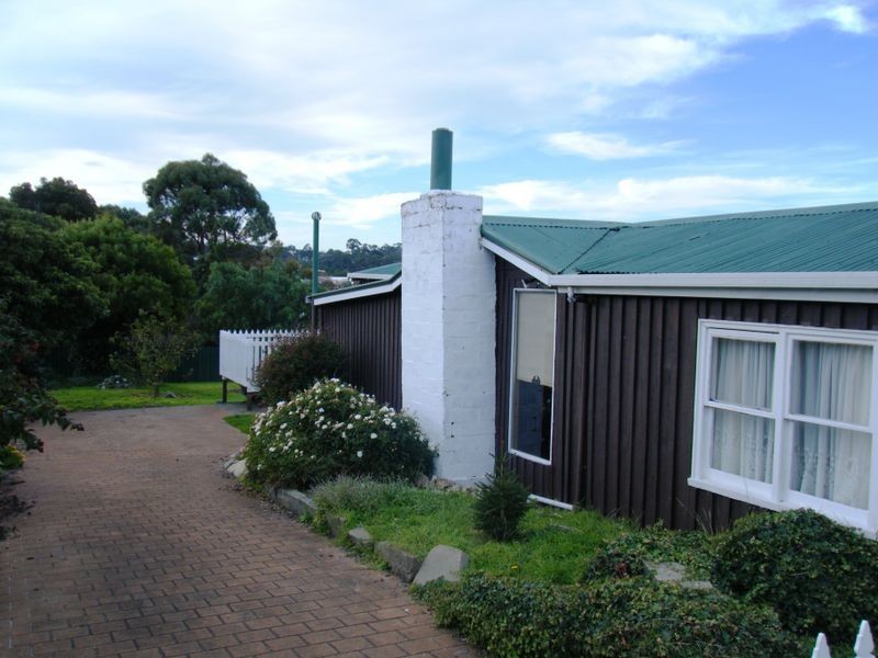 18 View Street, Blackmans Bay TAS 7052