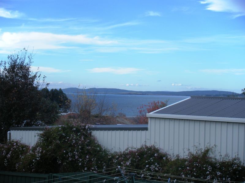 18 View Street, Blackmans Bay TAS 7052