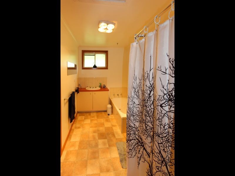 3 Rangeview Crescent, Lenah Valley TAS 7008