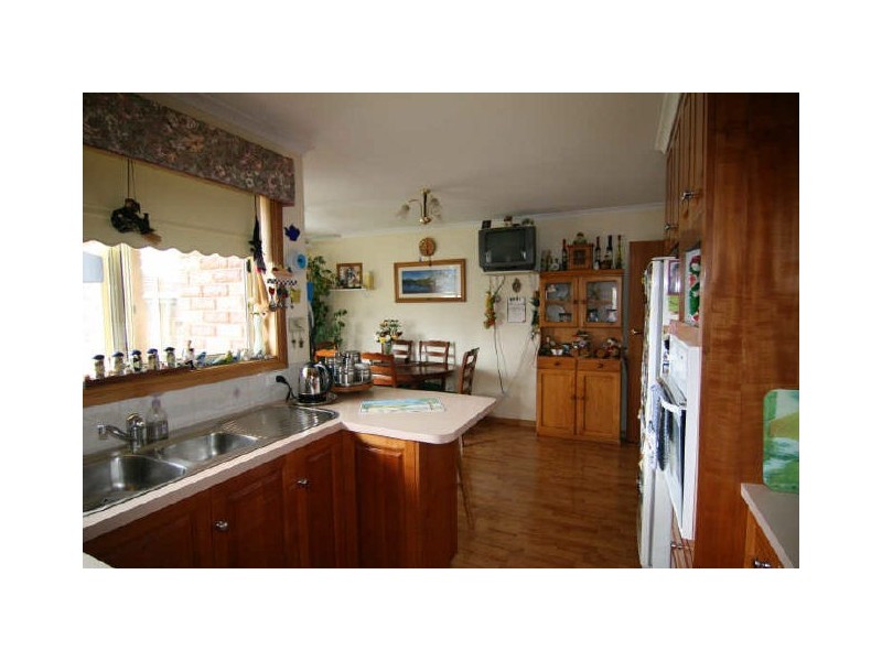 16 Vermont Court, Berriedale TAS 7011