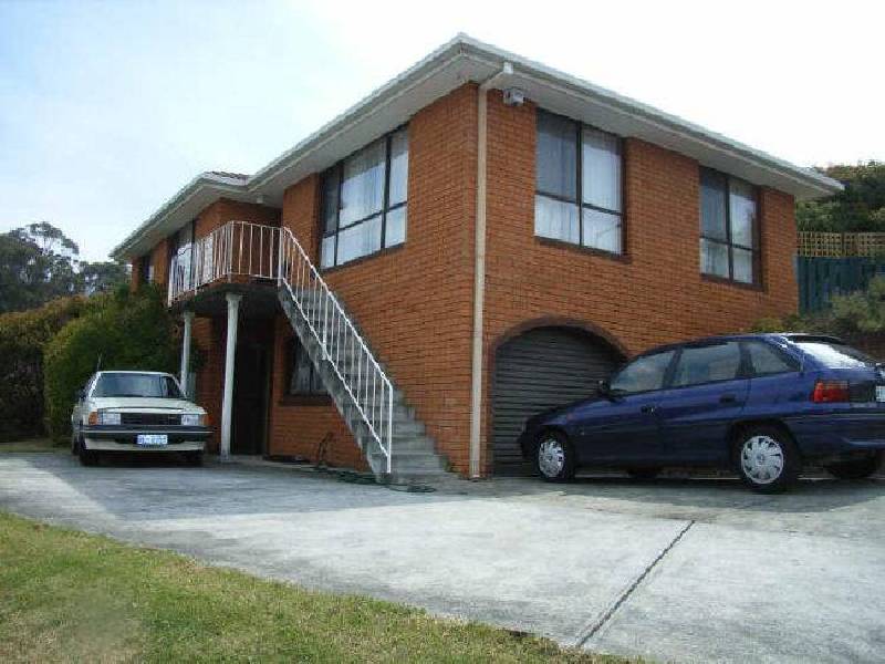 1 Calarie Court, Glenorchy TAS 7010