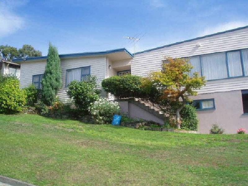 2 Acacia Court, Austins Ferry TAS 7011