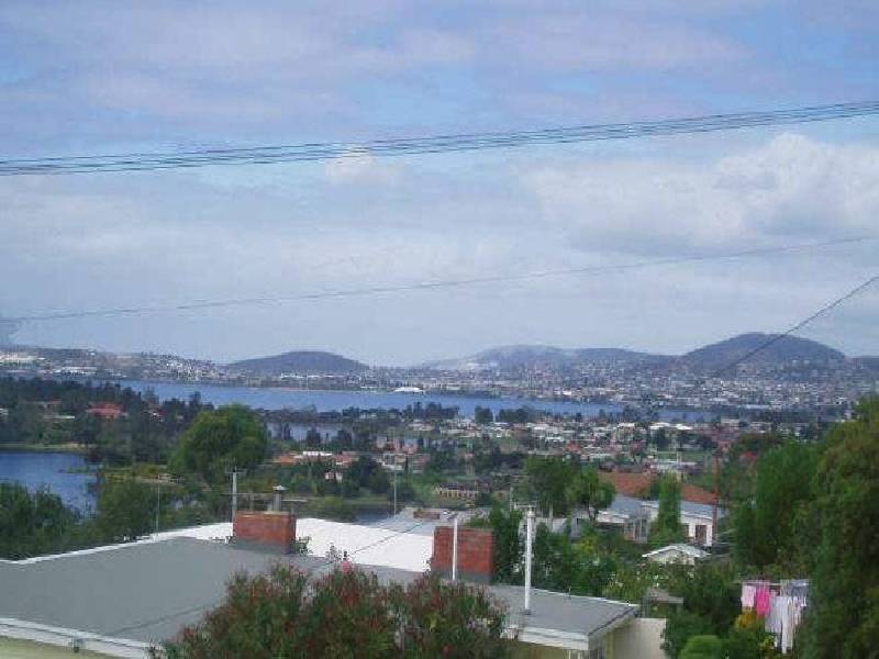 2 Acacia Court, Austins Ferry TAS 7011