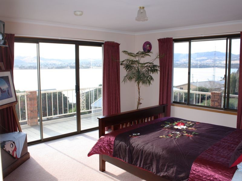 14 Sharron Drive, Granton TAS 7030