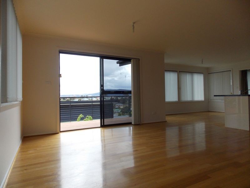 2/24 Govett Rise, Austins Ferry TAS 7011