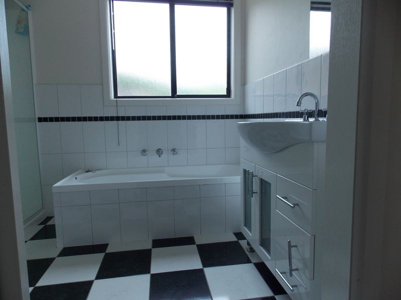 2/24 Govett Rise, Austins Ferry TAS 7011