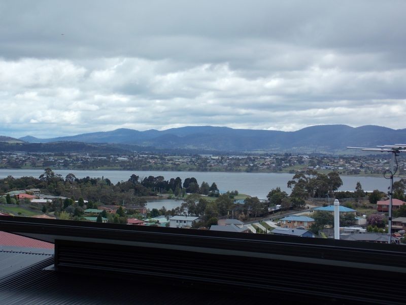 2/24 Govett Rise, Austins Ferry TAS 7011