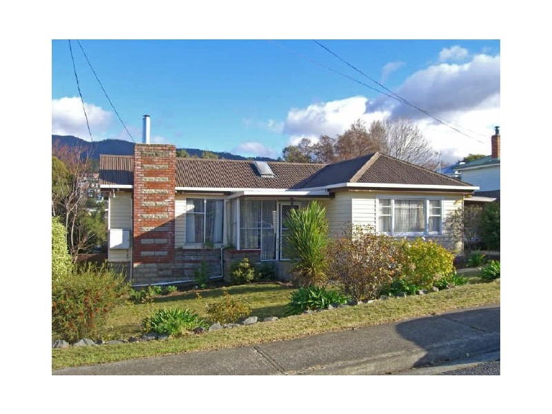 8 Amaroo Road, Austins Ferry TAS 7011