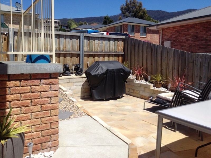 2/3 Russell Road, Claremont TAS 7011