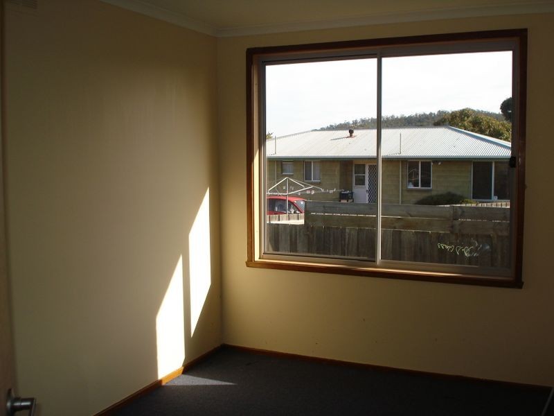 2 Saladin Circle, Clarendon Vale TAS 7019