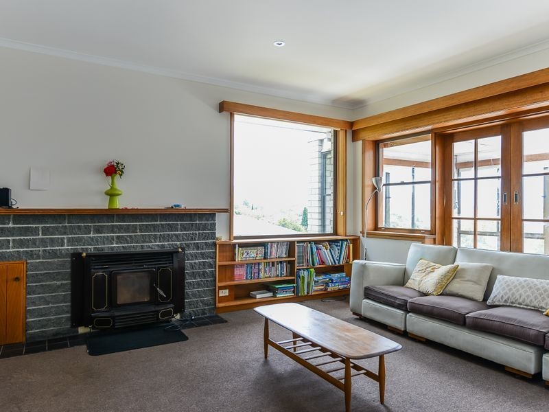 8 Tiersen Place, Sandy Bay TAS 7005