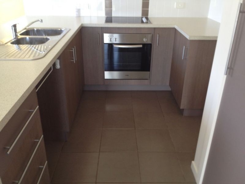 2/6 Ralphs Terrace, Rokeby TAS 7019