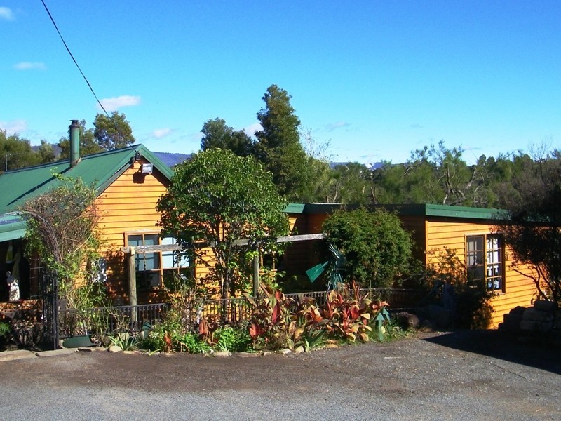 New Norfolk TAS 7140