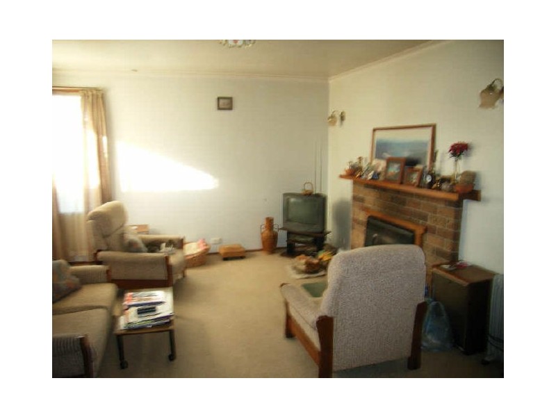 8 Carslake Street, Clarendon Vale TAS 7019