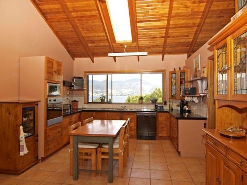 16 Oak Bank Road, Otago TAS 7017
