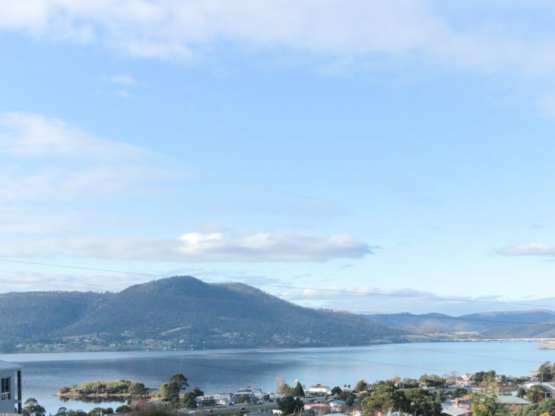 2/5 Peacock Court, Rosetta TAS 7010