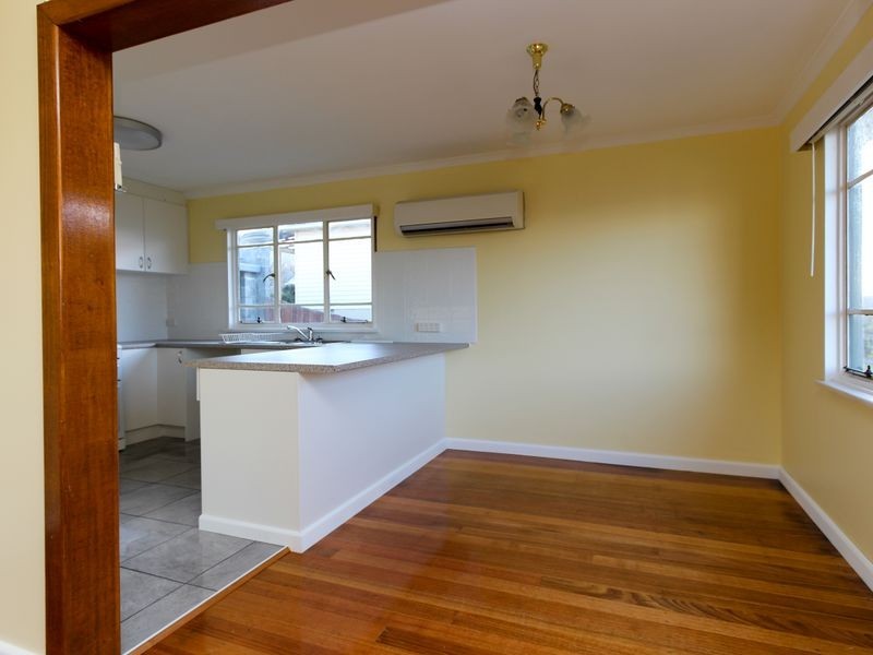 16 Pekurn Crescent, Berriedale TAS 7011