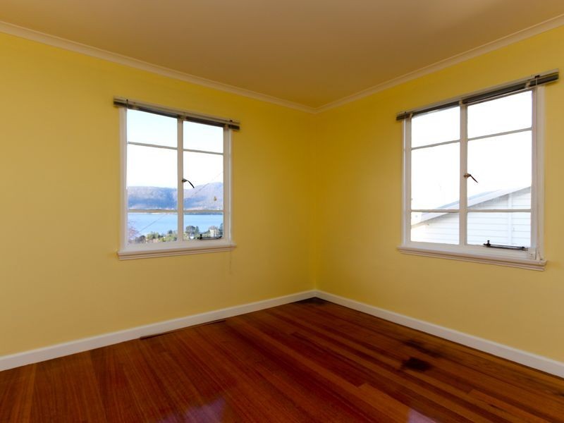 16 Pekurn Crescent, Berriedale TAS 7011