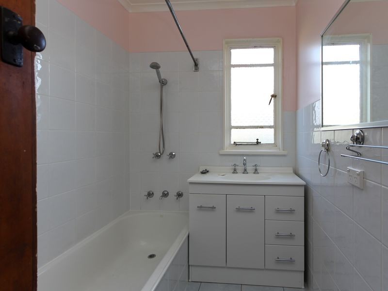 16 Pekurn Crescent, Berriedale TAS 7011