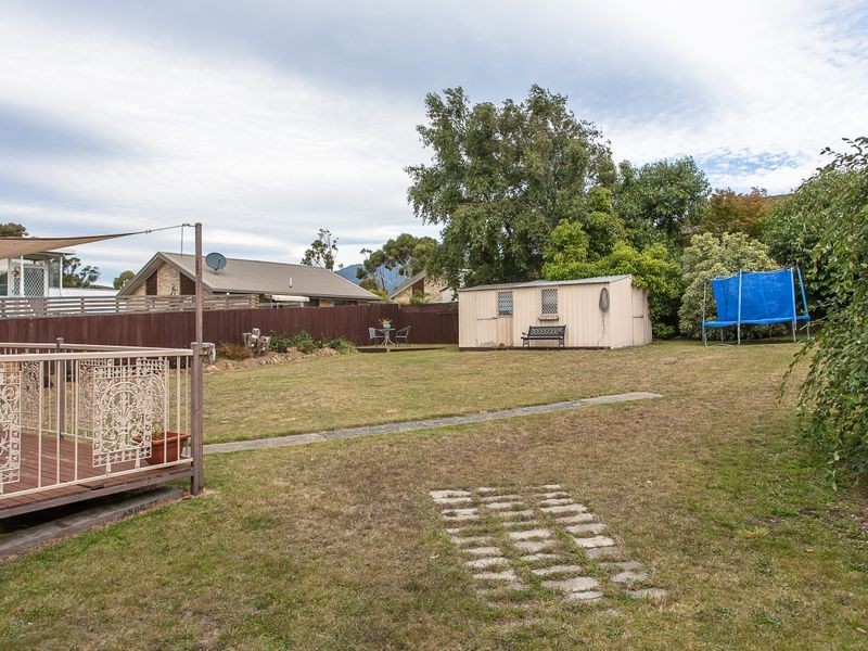 25 Lucinda Parade, Lutana TAS 7009