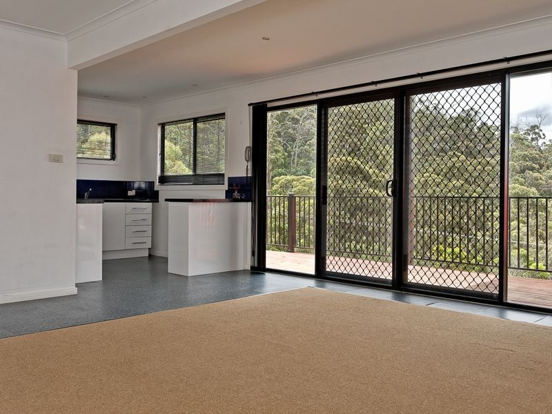 8 Wallcrest Road, Berriedale TAS 7011