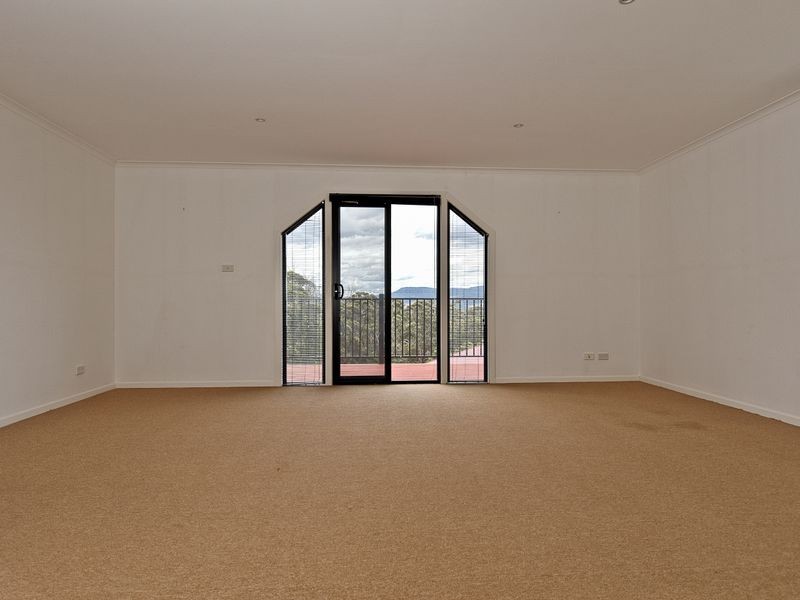 8 Wallcrest Road, Berriedale TAS 7011