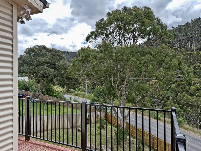 8 Wallcrest Road, Berriedale TAS 7011