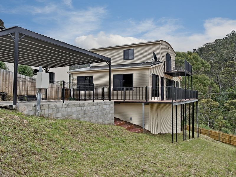 8 Wallcrest Road, Berriedale TAS 7011