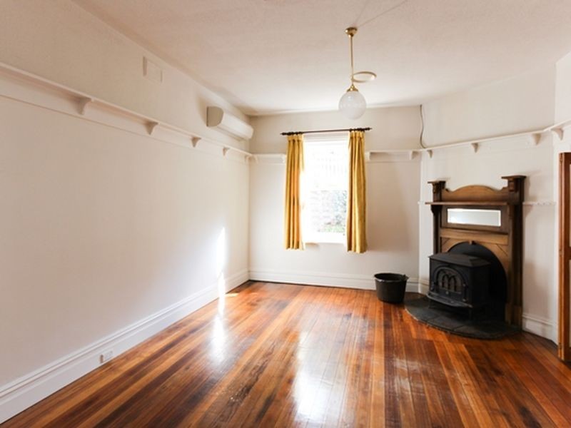 1 Salvator Road, West Hobart TAS 7000