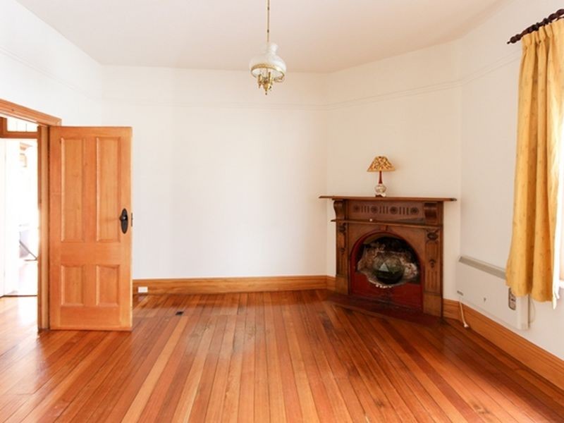1 Salvator Road, West Hobart TAS 7000