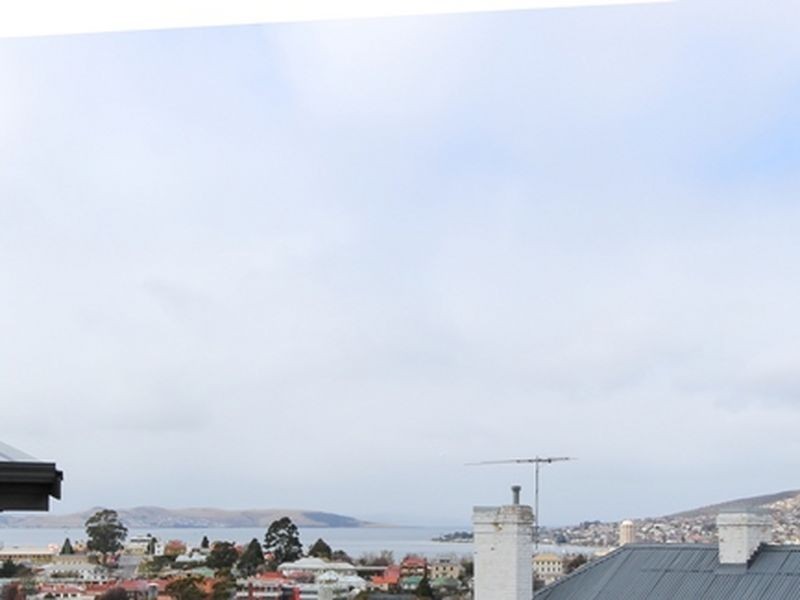 1/251 Bathurst Street, West Hobart TAS 7000