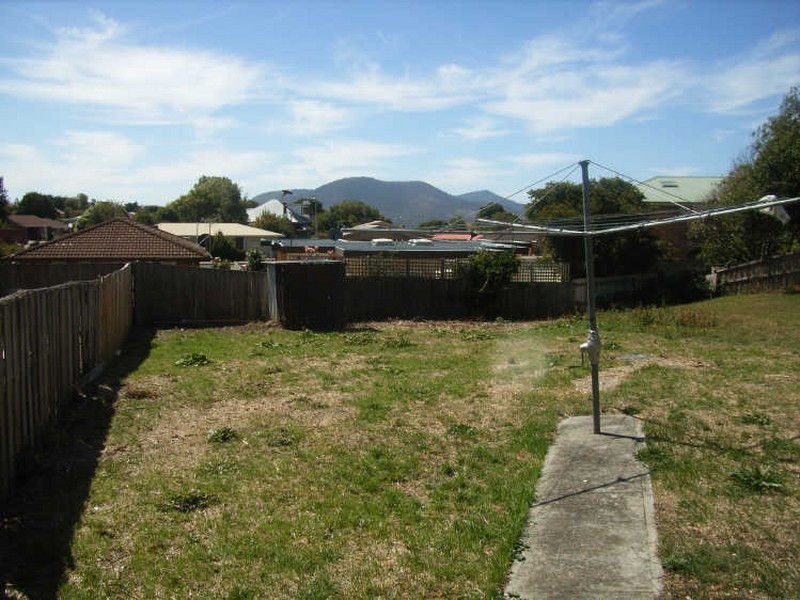 1/6 Wariga Road, Glenorchy TAS 7010